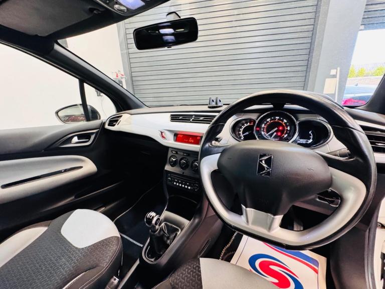 2014 Citroen DS3 1.2 VTi DSign Euro 5 2dr CONVERTIBLE Petrol Manual