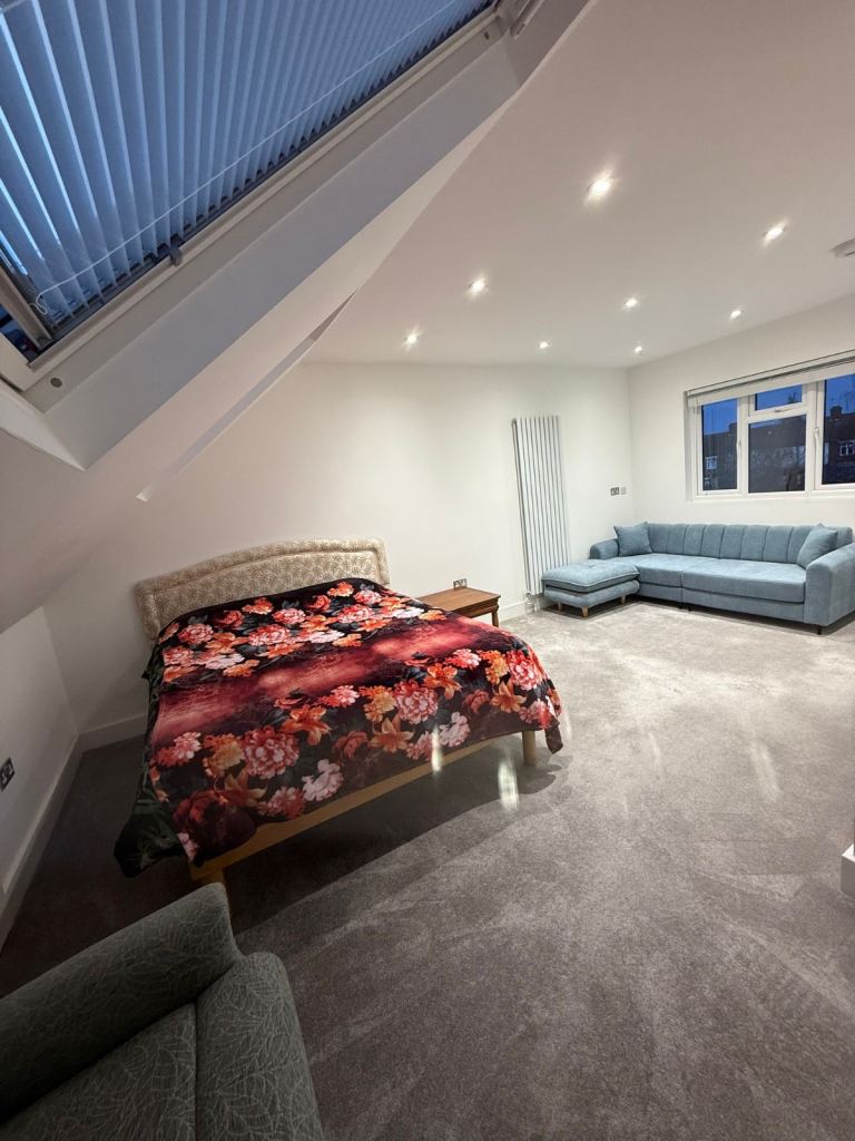 Loft Conversion to Rent lm 