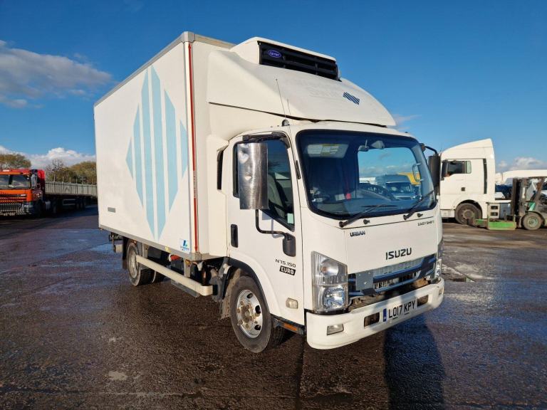 ISUZU FORWARD N75 150 2017 (17) EURO 6, 7.5 TON MEAT RAIL FRIDGE, CARRIER XARIOS