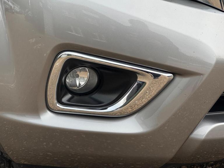 2020 Nissan Navara 2.3 dCi Tekna Auto 4WD Euro 6 4dr PICK UP Diesel Automatic