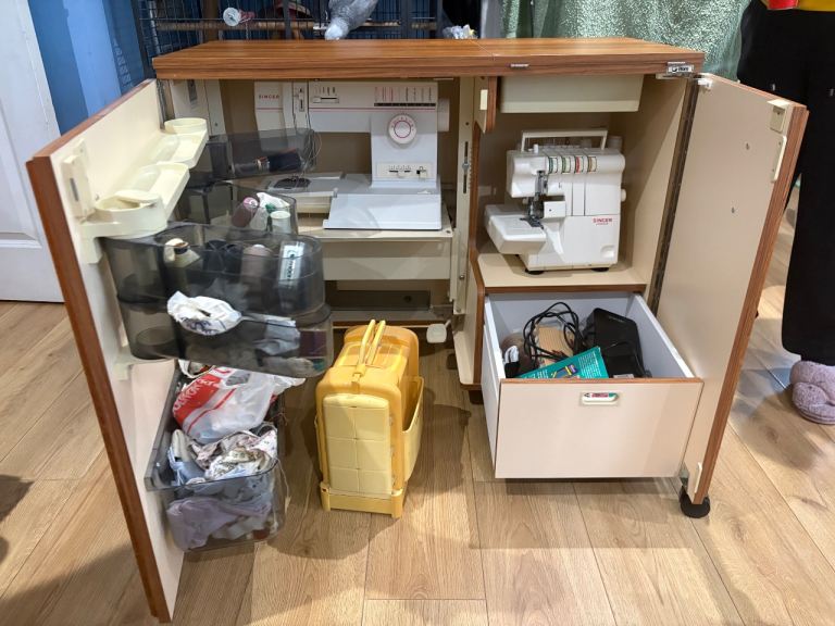 Sewing machine & overlocking machine 