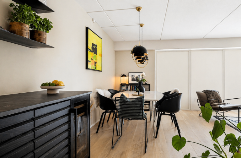 Modern 1-Bedroom Flat – Whalley Range, Manchester (M16)