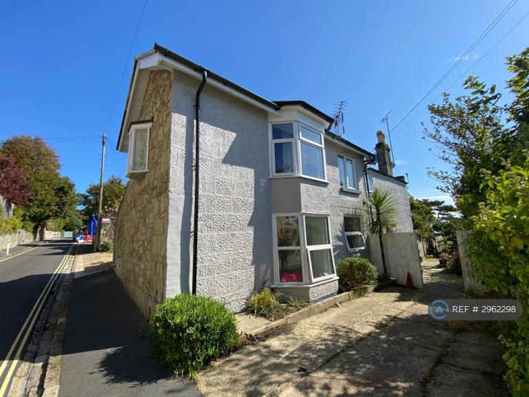 1 bedroom flat in Eastcliff Road, Shanklin, PO37 (1 bed) (#2962298)