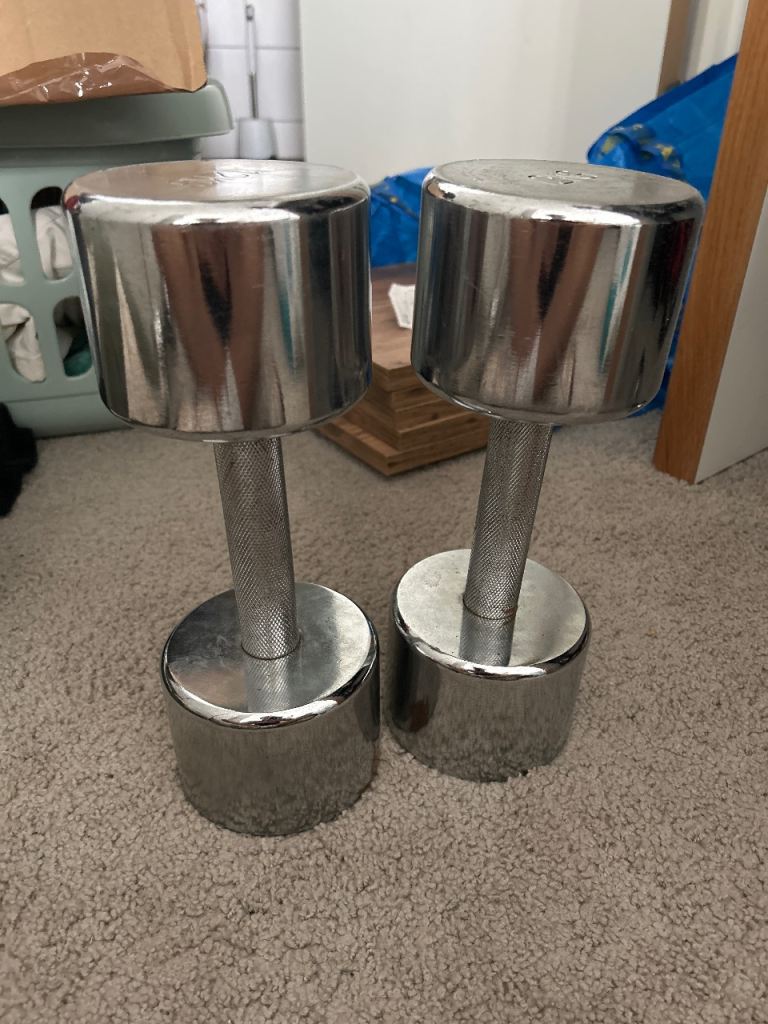 Pair of 12kg Chrome Dumbbells – Good Condition
