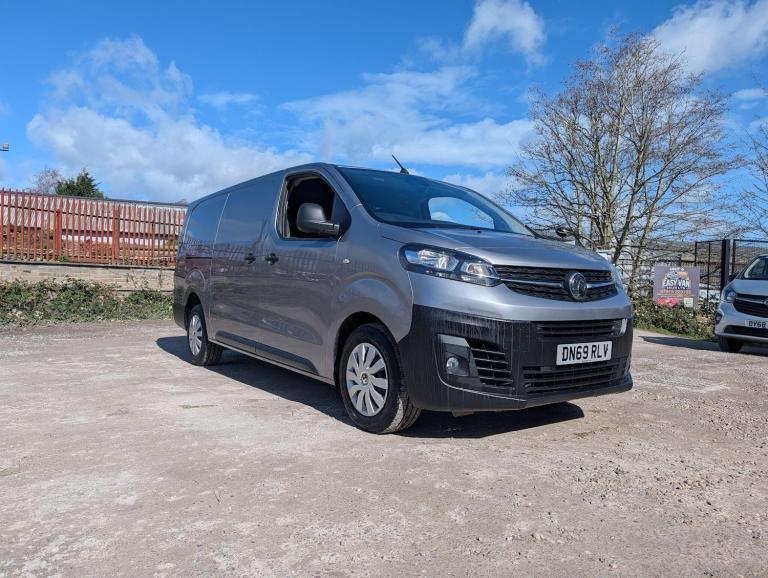 2019 Vauxhall Vivaro 1.5 Turbo D 2900 Dynamic L2 H1 Euro 6 (s/s) 6dr PANEL VAN Diesel Manual