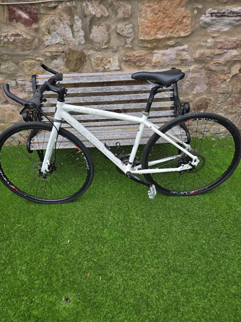 Merida 300 S- presso Hybrid mountain bike. 