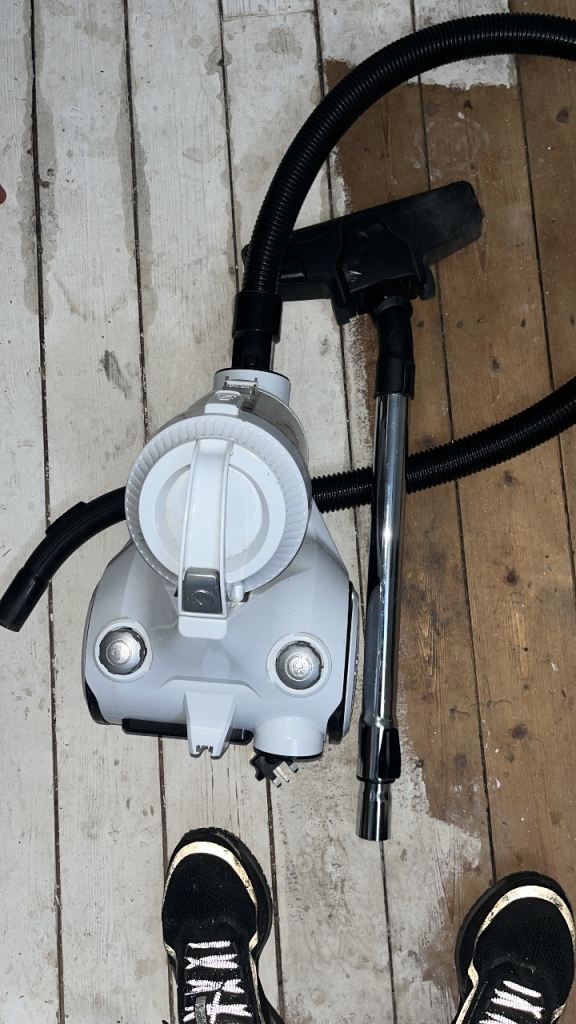 White Cylinder Vacuum Cleaner – Good Condition