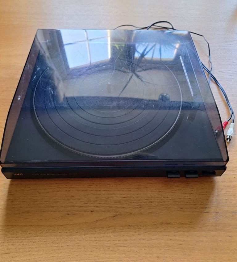 Record Player - works - hifi separates - JVC - £15 ONO