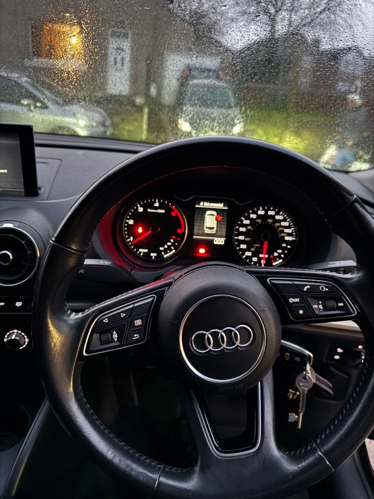 Audi, A3, Hatchback, 2018, Manual, 1598 (cc), 5 doors