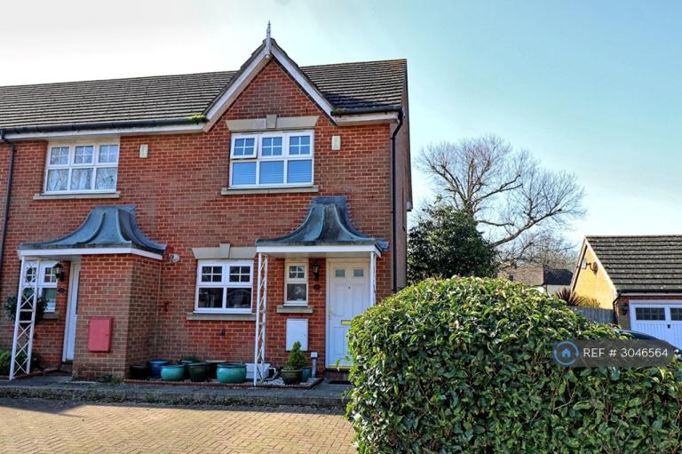 2 bedroom house in Burns Close, Billericay, CM11 (2 bed) (#3046564)