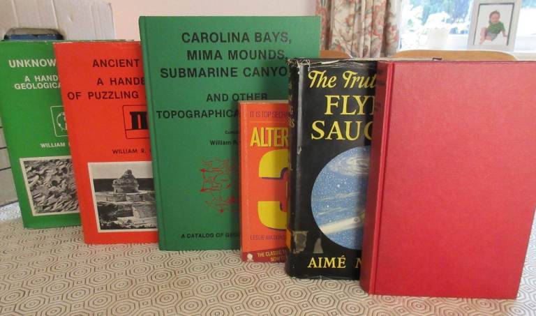 Collection of 13 books on anomalous phenomena