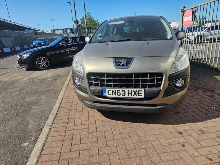 Peugeot, 3008, Hatchback, 2013, Manual, 1598 (cc), 5 doors