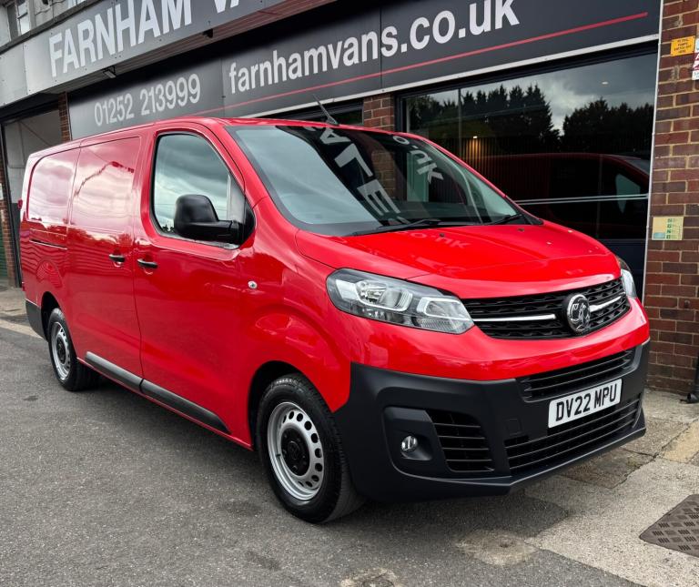 2022 Vauxhall Vivaro Dynamic 2900 1.5D LWB L2 Red Van - *40,830 Mi