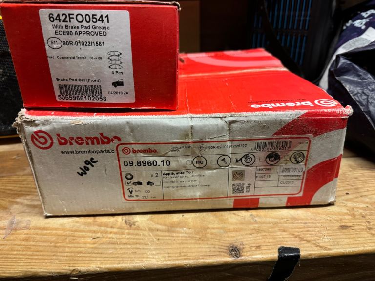 Brembo Ford Transit mk6 disks and pads. 