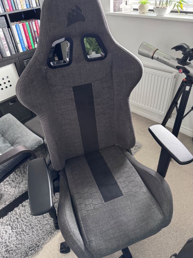 Corsair TC100 Relaxed fabric gaming chair  – Grey, excellent  Condition