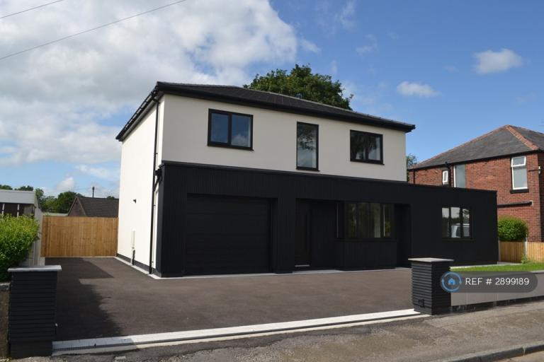 4 bedroom house in Beech Grove, Bury, BL8 (4 bed) (#2899189)