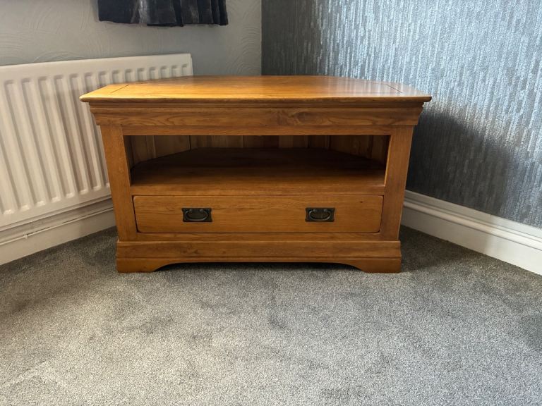 Corner TV unit