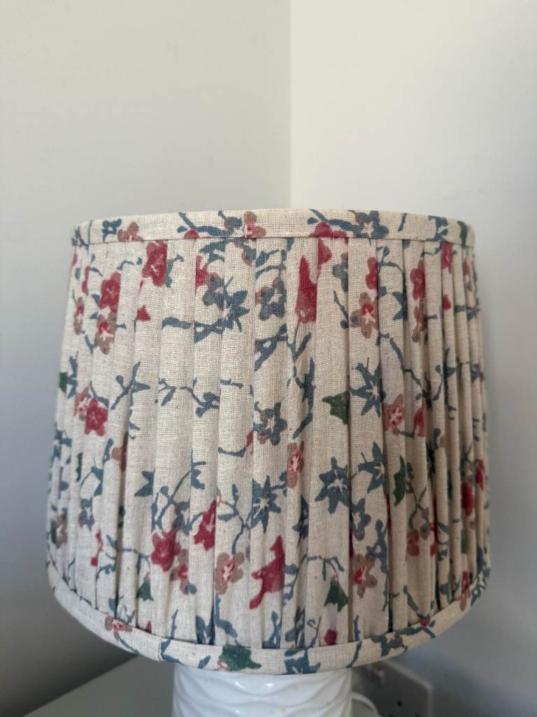 Birdie Fortescue Hana Floral Linen Lampshades x 2 – Perfect Condition