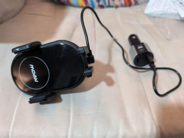 Air vent wireless charger 