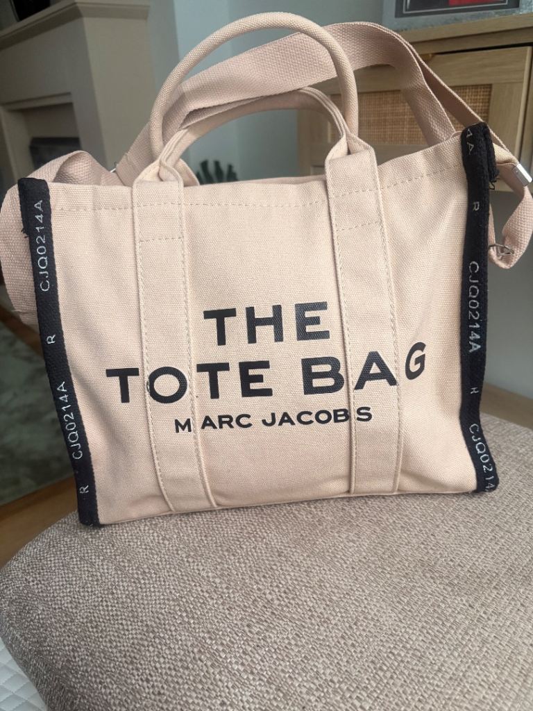 Marc Jacobs 'The Tote Bag' – Beige Canvas