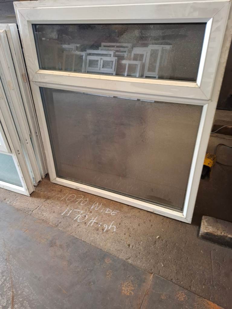 Pvc  ( Toilet / bathroom ) windows