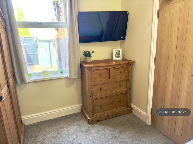 1 bedroom in Stamford Street, Ilkeston, DE7 (#2712177)