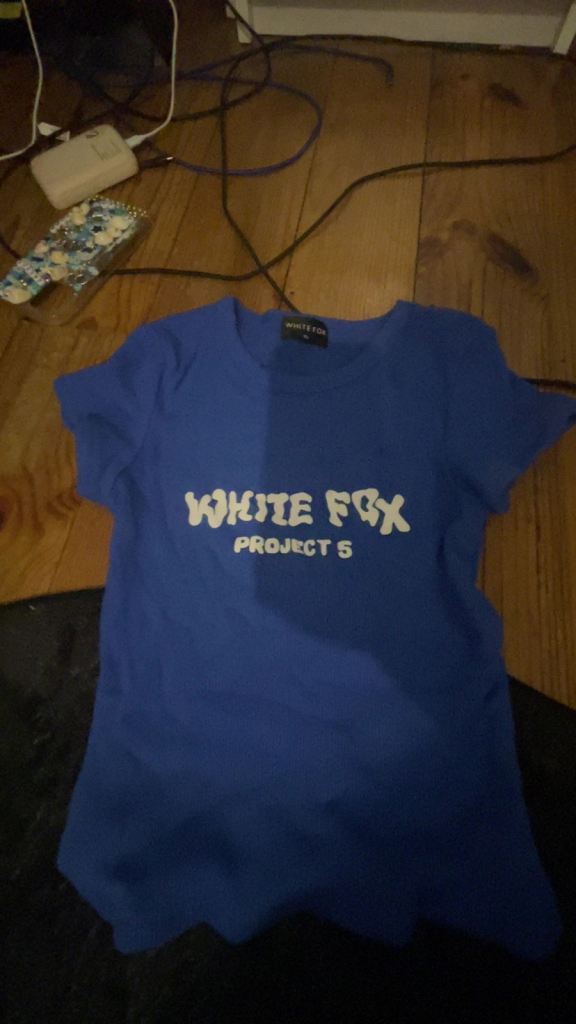 white fox blue t shirt XS 