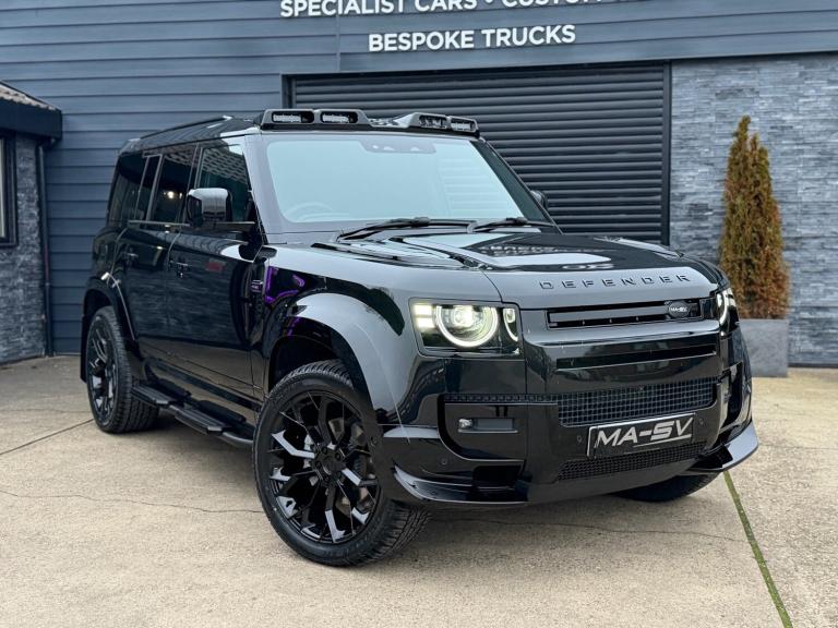 2025 Land Rover Defender 2026MY 110 3.0 D250 Hard Top S Auto [3 Seat] COMMERCIAL Hard Top  Diesel...