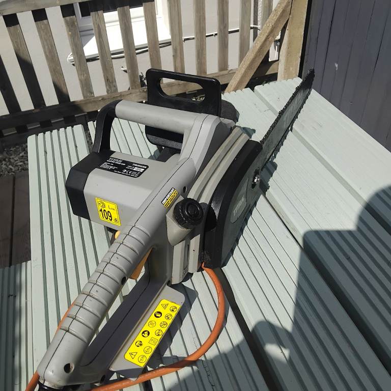 Titan electric chainsaw