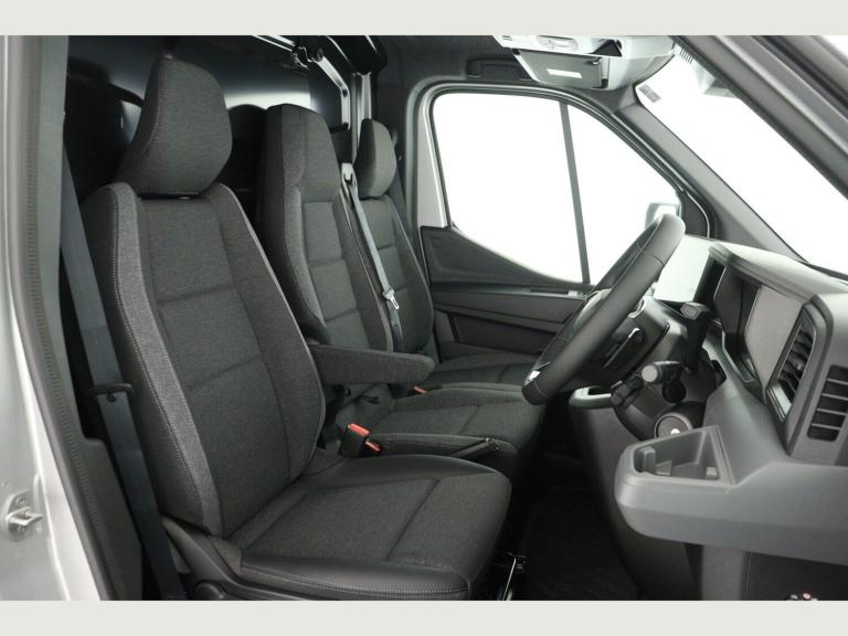 2025 Renault Master LM35 Blue dCi 150 Advance Medium Roof Van Auto PANEL VAN DIESEL Automatic