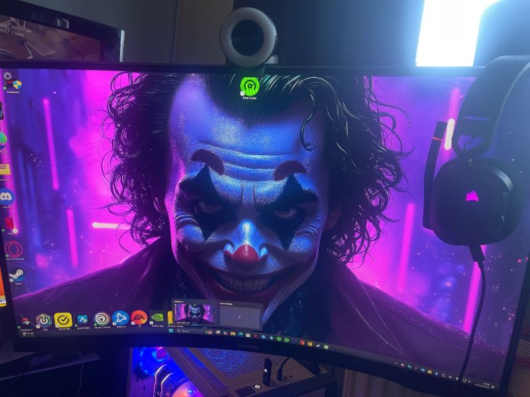 Samsung G5 Odyssey Gaming Monitor 32”Curved