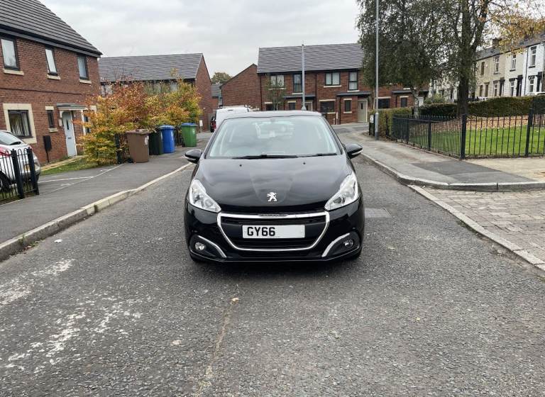 Peugeot 208 Active Blue Hdi 1560cc Diesel Hatchback 2016