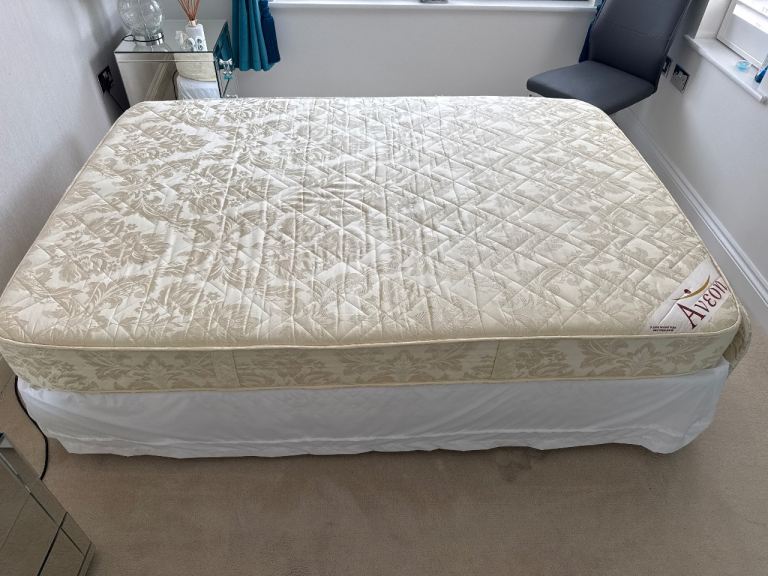Adjustamatic orthopaedic double bed  