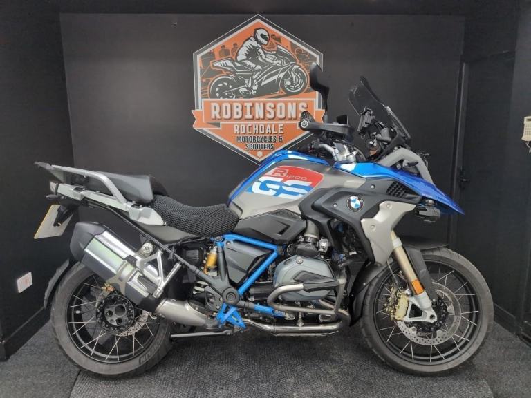 2018 18 BMW R1200 GS Rallye TE 8 service stamps