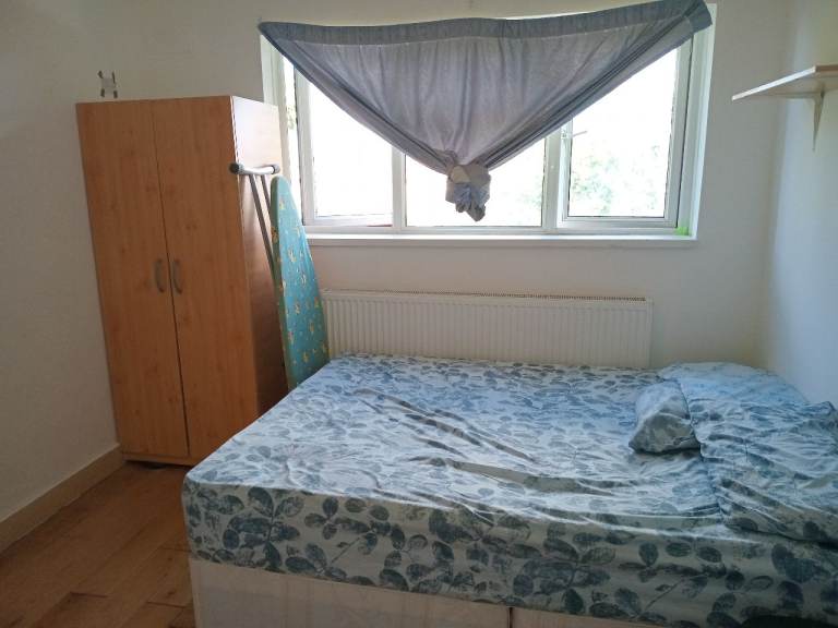 Amazing Spacious room for rent in  Hackney area in London , All inclusive hassle free rent 