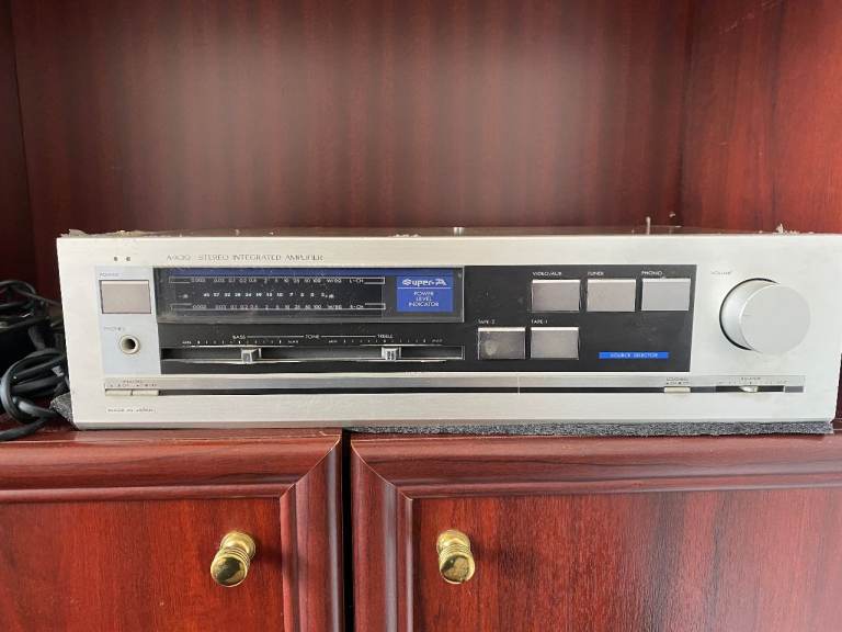 JVC STEREO AMPLIFIER WITH 2 SET OF OUTPUT