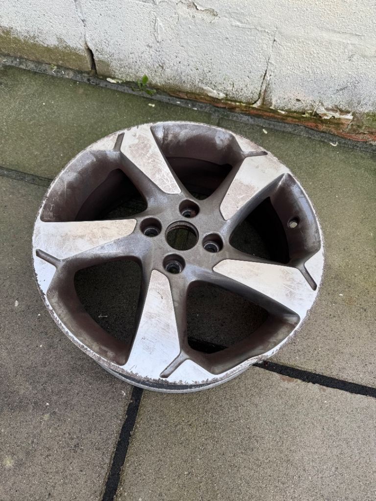 Ford 17” 5 spoke wheel
