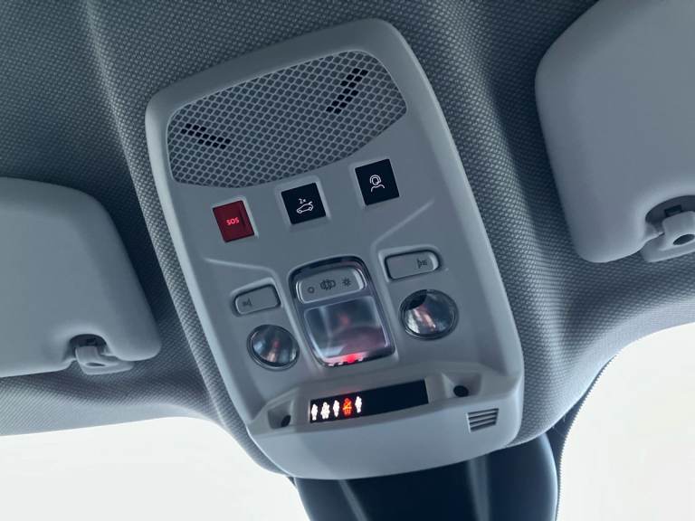 2025 Jeep Avenger 1.2 e-Hybrid Summit 5dr DCT Hatchback PETROL Automatic