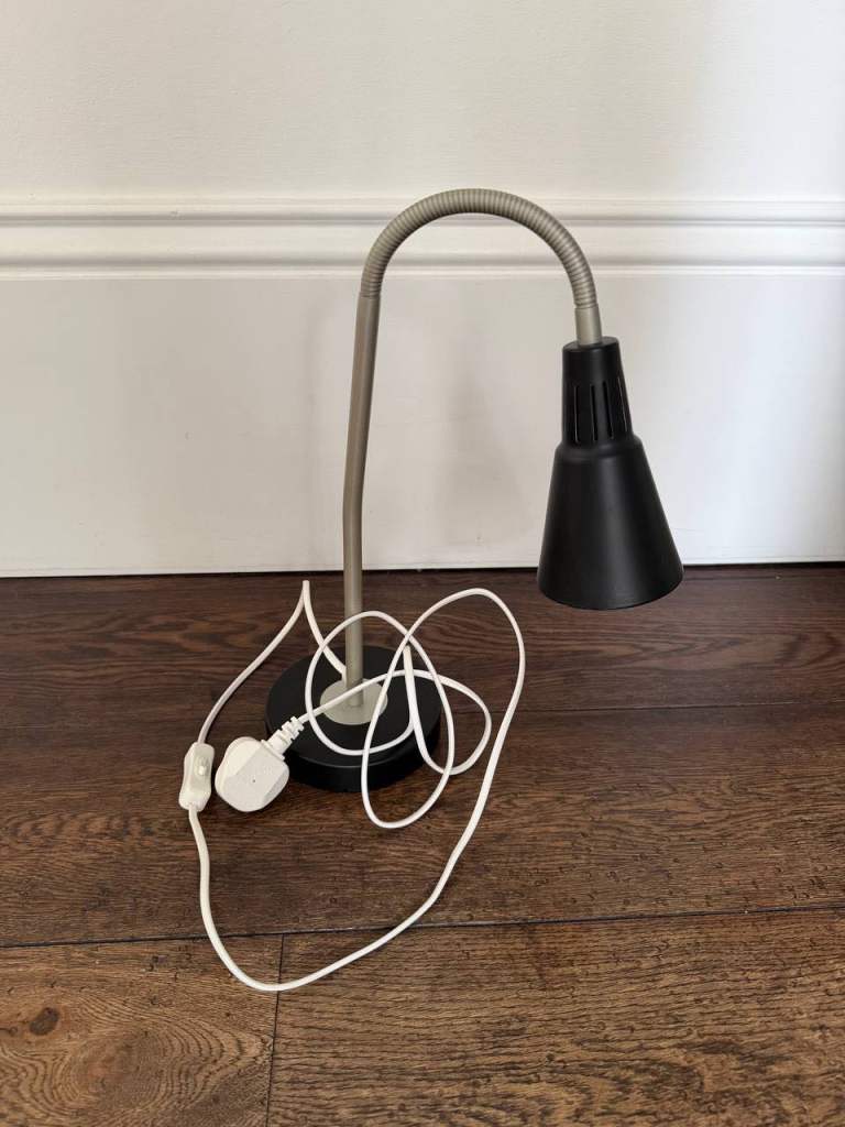 Black Flexible Desk Lamp – Good Condition