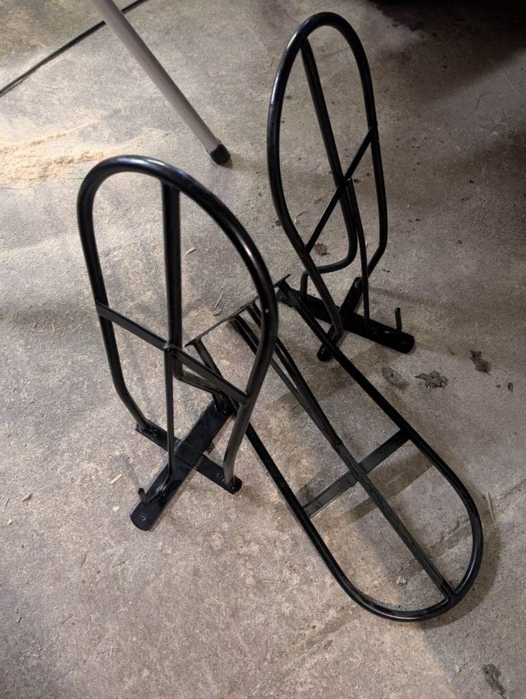 Three saddle racks 