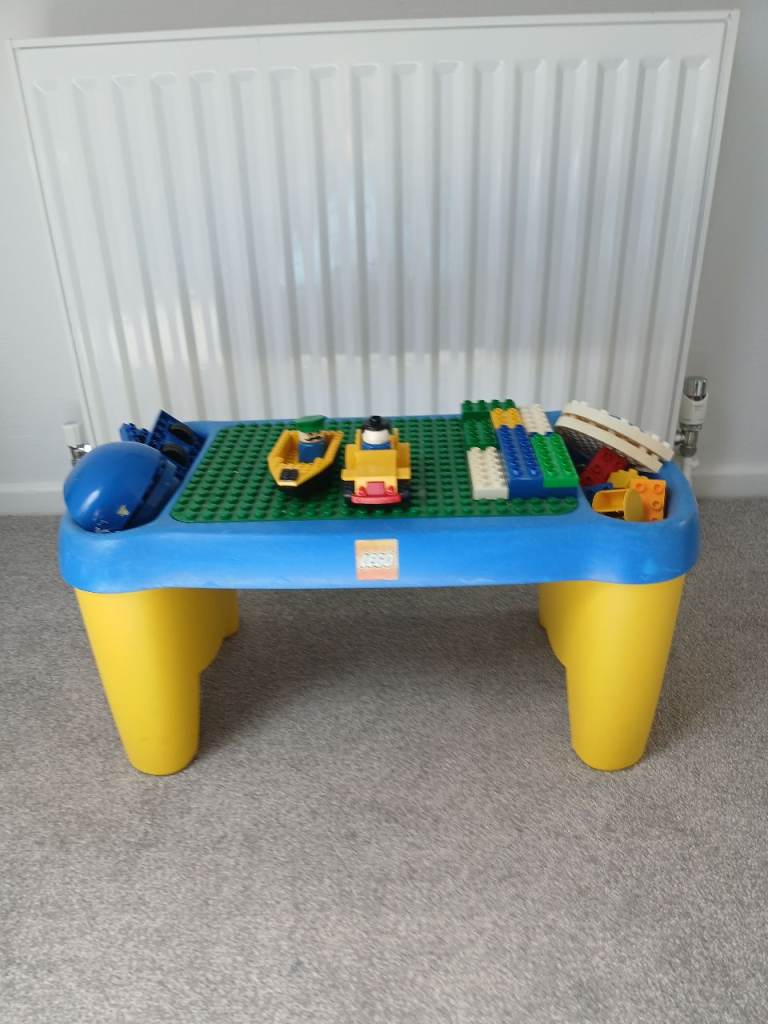 Lego table and bricks