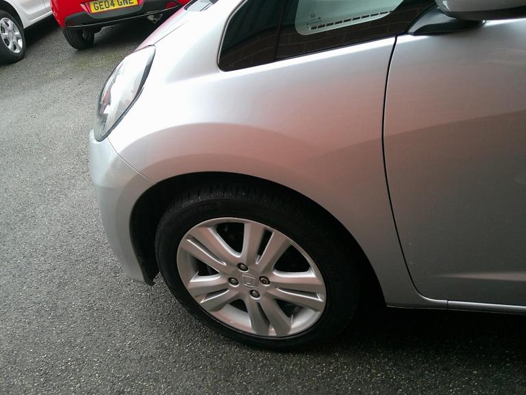 HONDA JAZZ 1.4 i-VTEC ES Plus 2014