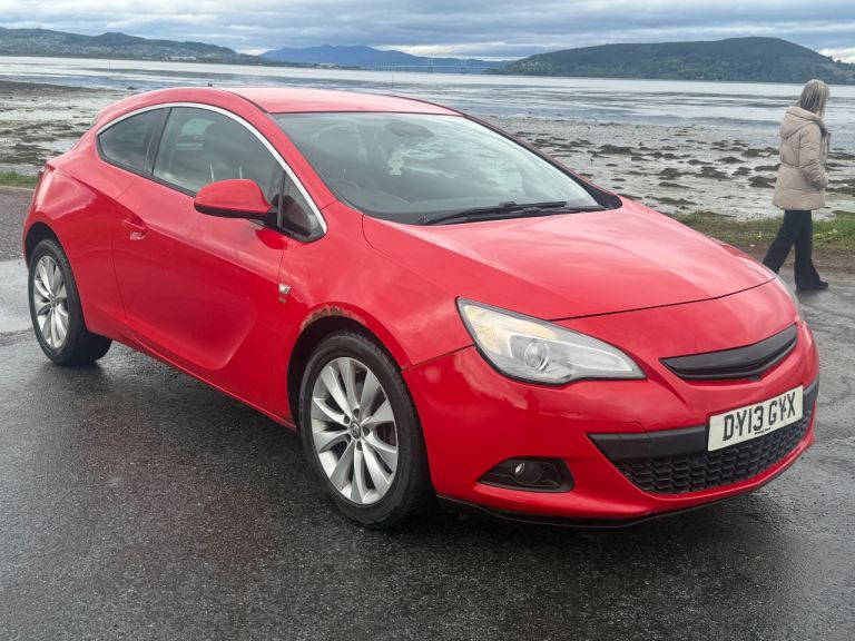 Vauxhall, ASTRA GTC, Hatchback, 2013, Manual, 1956 (cc), 3 doors