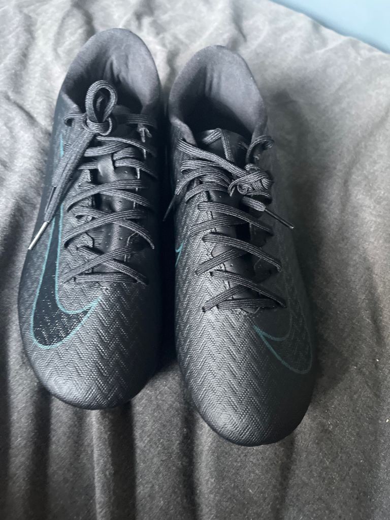 Nike merc black green boots