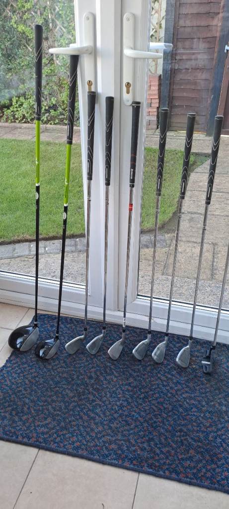 Set of golf clubs