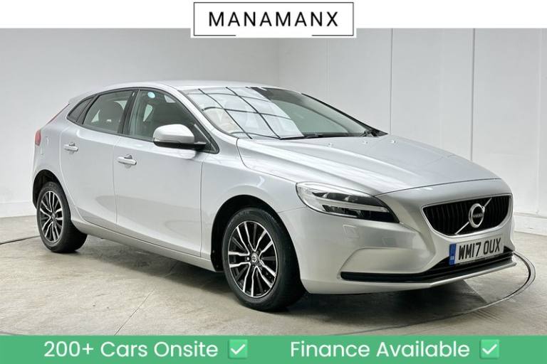 2017 Volvo V40 D2 [120] Momentum Nav Plus 5dr HATCHBACK DIESEL Manual