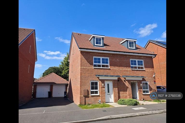 1 bedroom in Ashcott Avenue, Leicester, LE4 (#2792038)