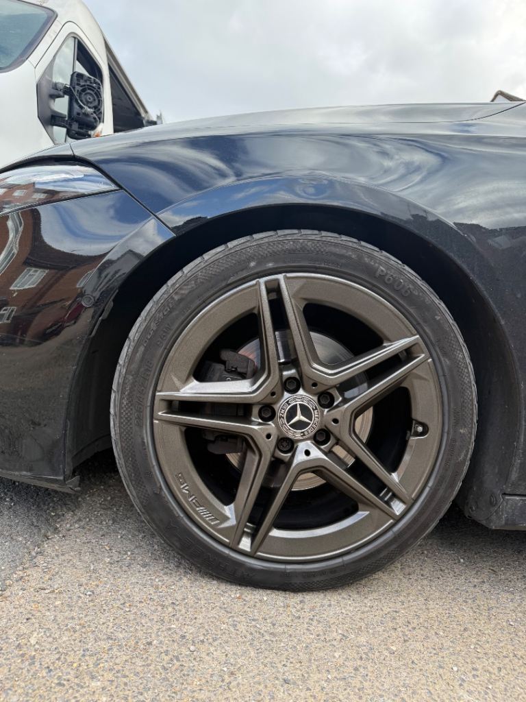 Mobile alloy wheel refurbishment 