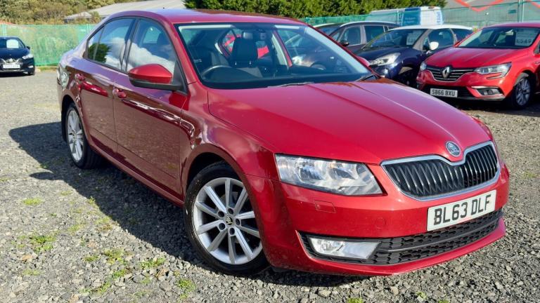 SKODA OCTAVIA 1.6 TDI Elegance 2013