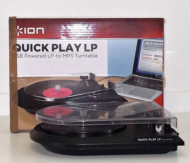 ION AUDIO QUICK PLAY LP/COMPACT VINYL/USB TURNTABLE/ USB FLASH DRIVE/ORIGINAL PRICE £106